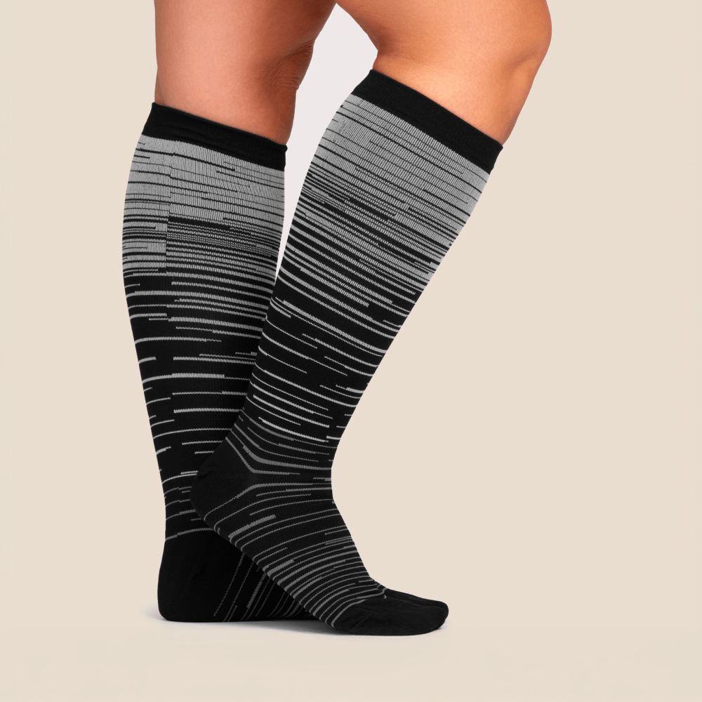 moova™ Wide Compression Socks For Pain Relief (Stripes) - Moova.